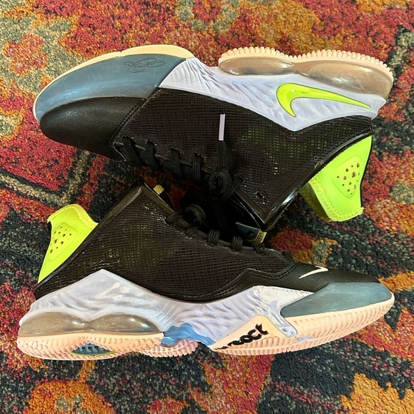 Nike | Men\'s Black/Lime Green LeBron XIX React Low Athletic Basketball Shoes 8.5 main image 9